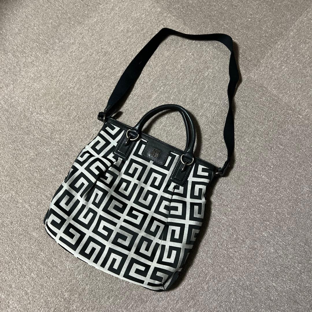 Givenchy 幾何学模様 ショルダーバッグ