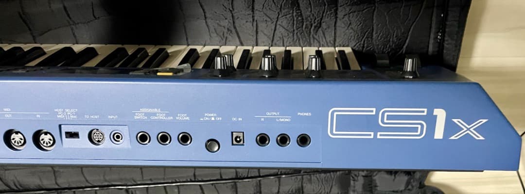 Yamaha CS1x シンセサイザー　美品