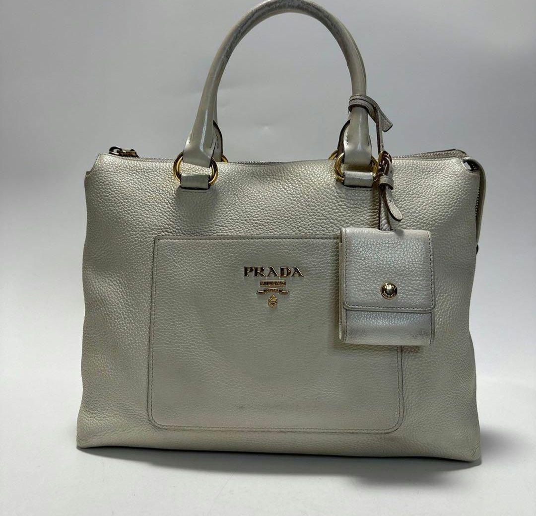 プラダ　ロゴ金具　ヴィッテロ　レザー　シボ革　2wayショルダーバッグ.