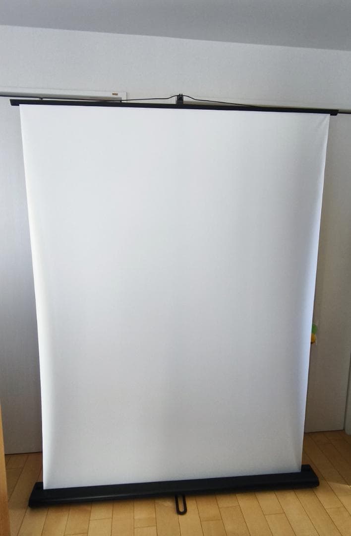 プロジェクトスクリーン　60インチ
