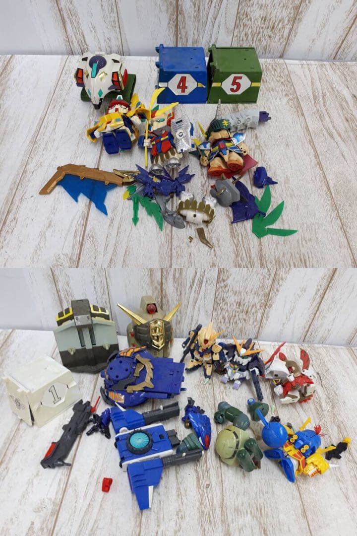 写真8枚 元祖SDガンダム 聖機兵物語 など？　大量　ジャンク扱い