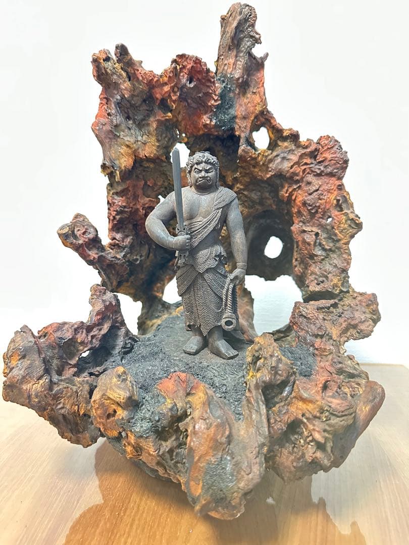 自然木の仏像彫刻 柿の木台座付き　不動明王