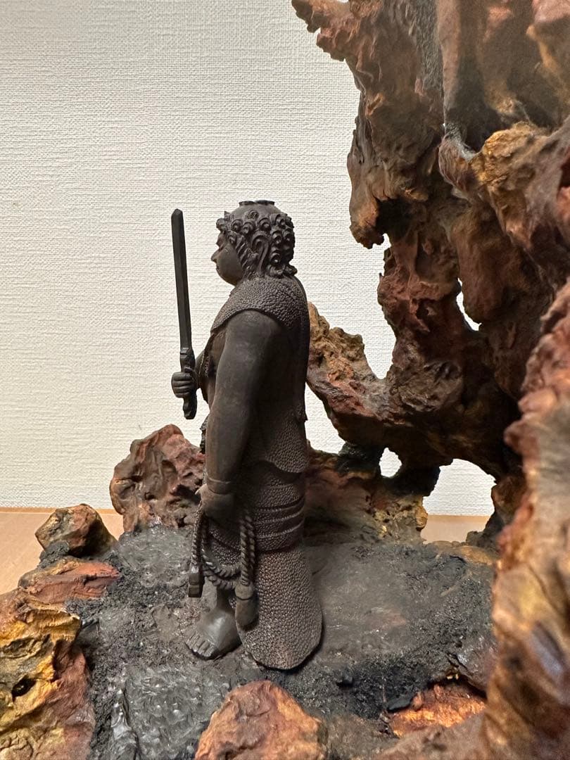 自然木の仏像彫刻 柿の木台座付き　不動明王