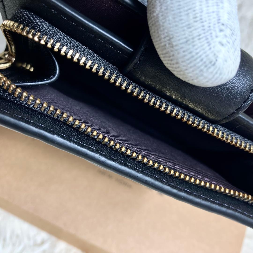 【未使用】 COACH 二つ折り シグネチャーエンボス