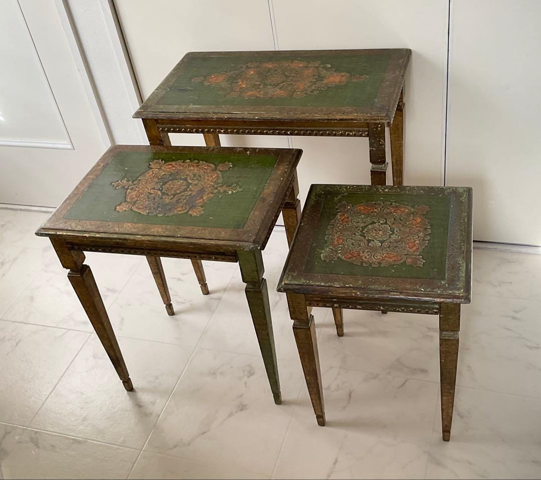 イタリア ヴィンテージ　ネストテーブル　ハンドペイント　型押し　アンティーク家具