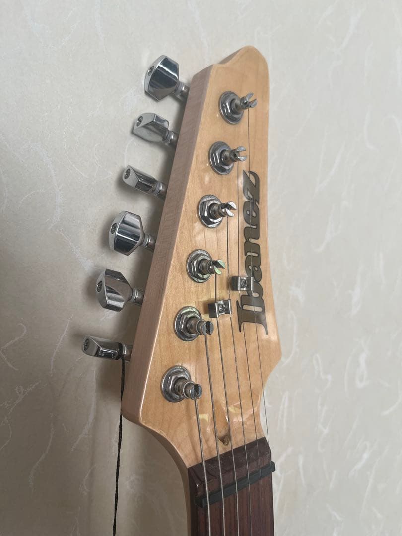 （中古）Ibanez AZES40-BK エレキギター　スタンド付き