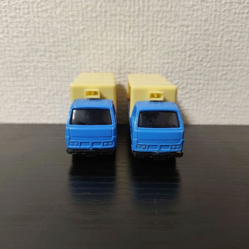 TOMICA　トミカ　イスズ　エルフ　移動果物店　箱付き　2台セット