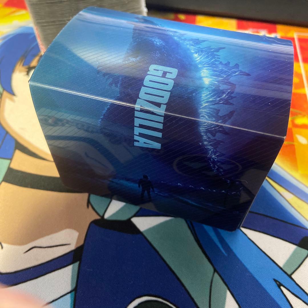 バトスピ ゴジラ　デッキ　スリーブ、パーツ大量デッキケース付き　コラボバトル