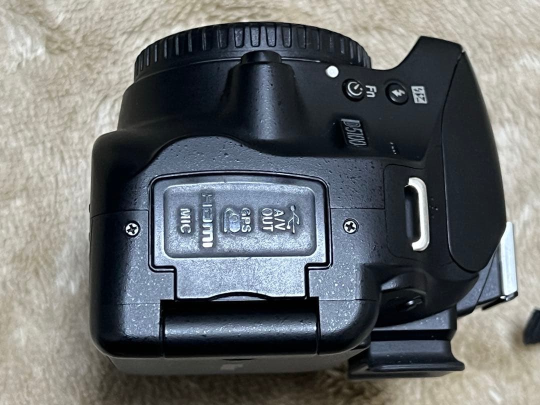 Nikon D5100 – DSLR レンズセット
