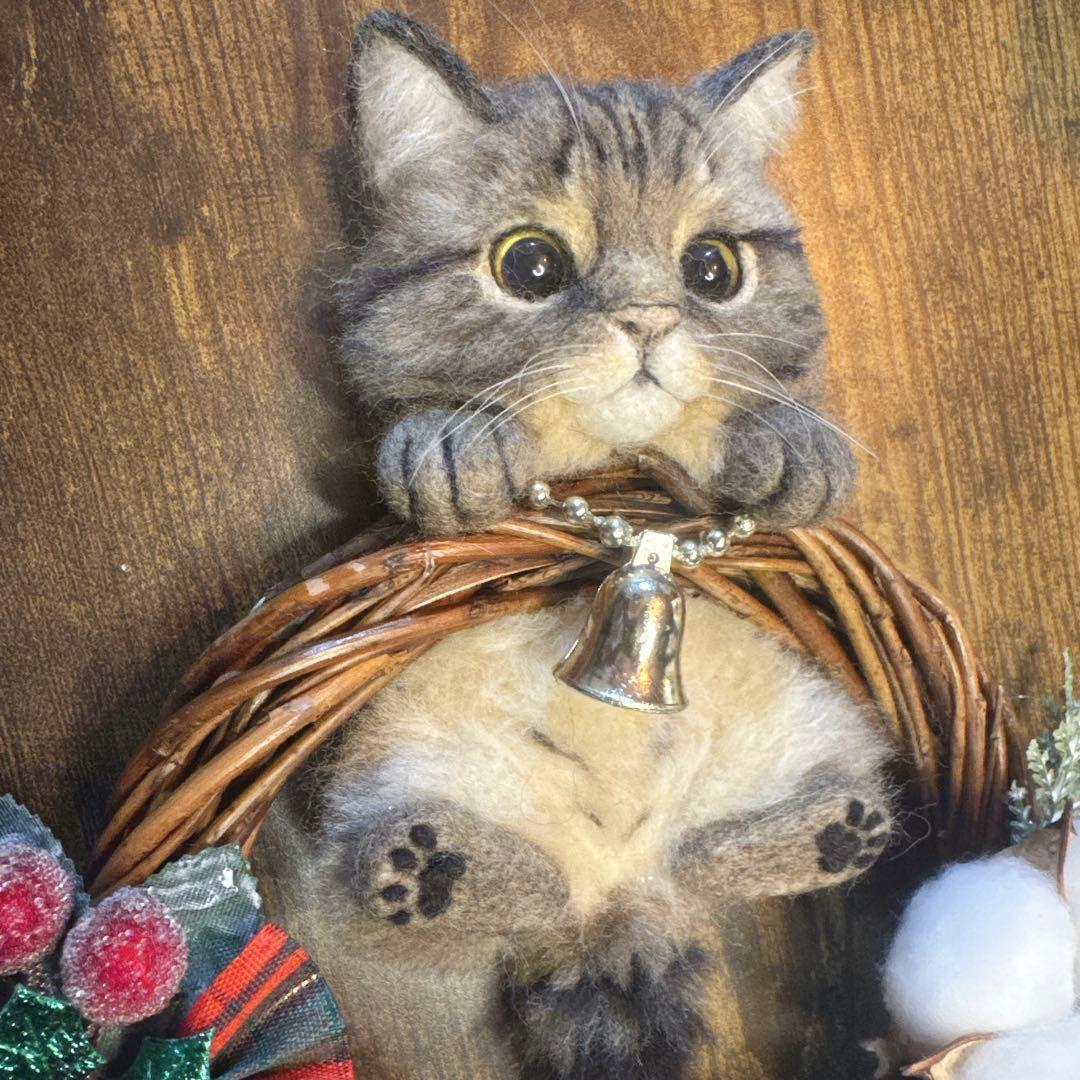 羊毛フェルト猫 キジ猫 クリスマスリース