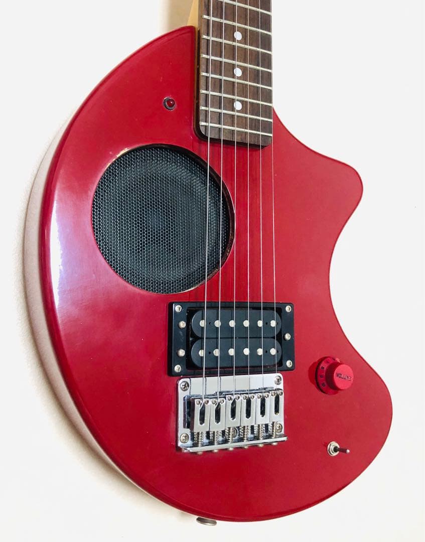 【美品】ZO-3 レッド アンプ内蔵ミニギター ヘッドフォン端子付 ぞうさん