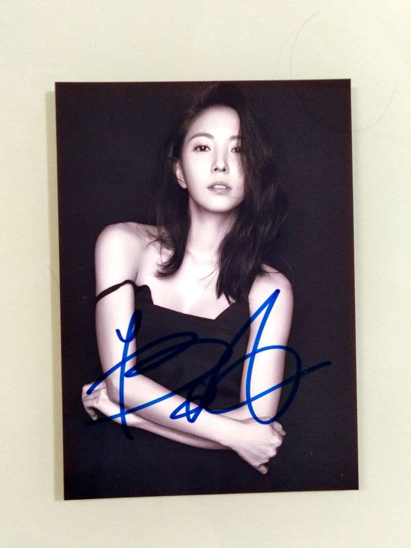 セール中…ボア直筆サイン入り2Lサイズ写真…BoA…