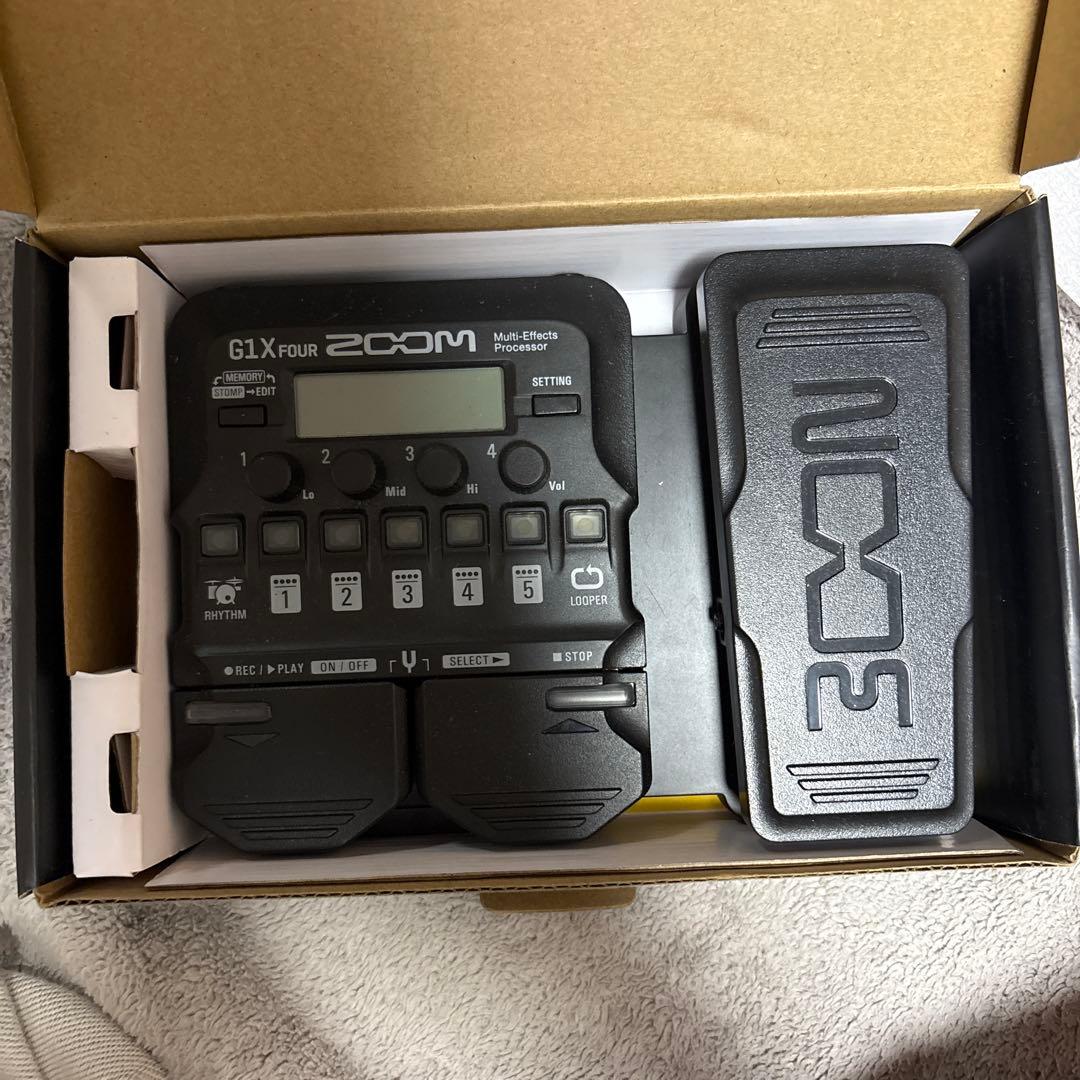 ZOOM G1X FOUR x ギターエフェクター
