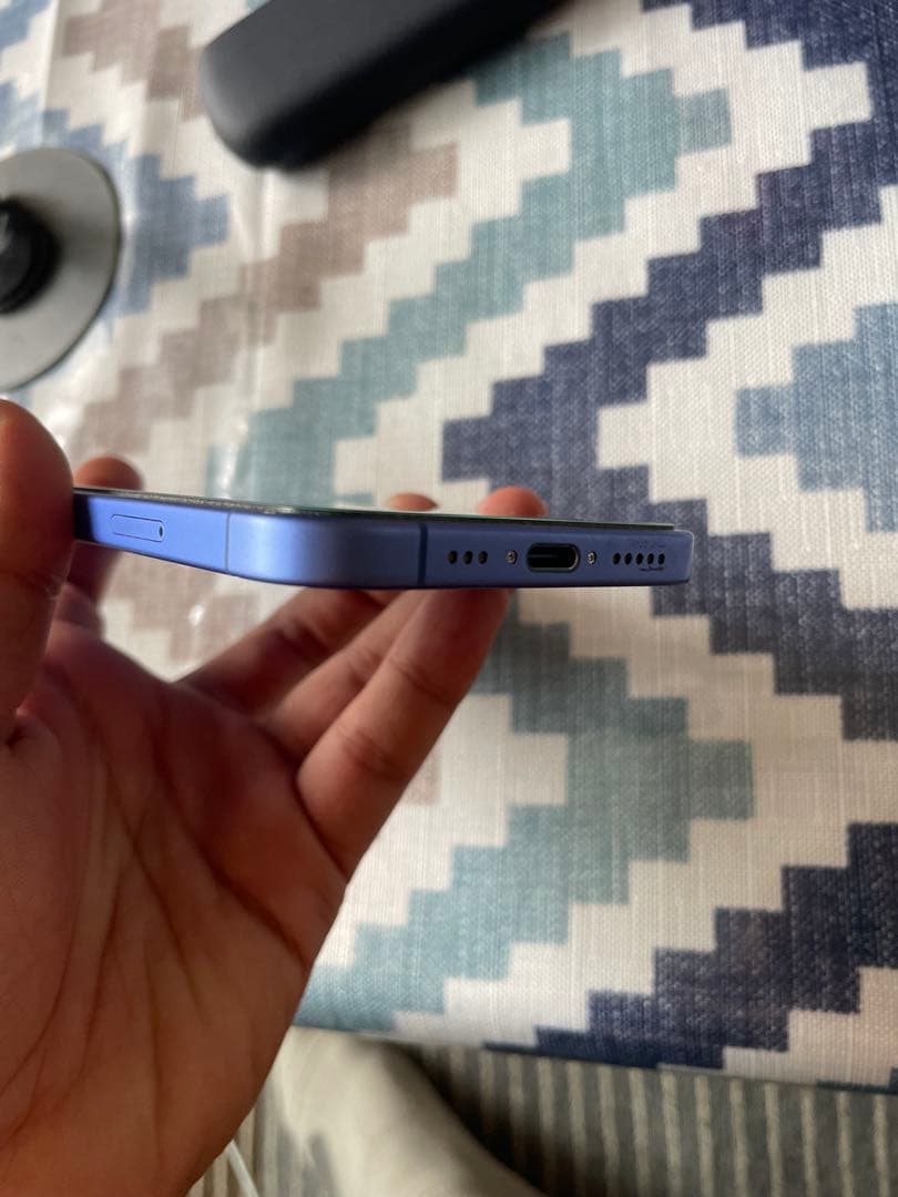 Iphone16 128G ウルトラマリン