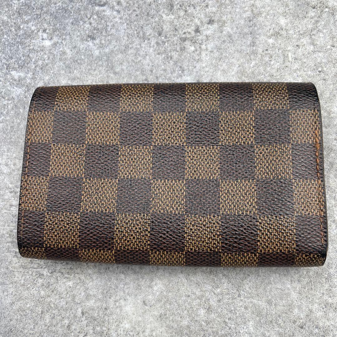 ルイヴィトン　ダミエ　折り財布　ラウンドファスナー　レザー　ブラウン　茶色