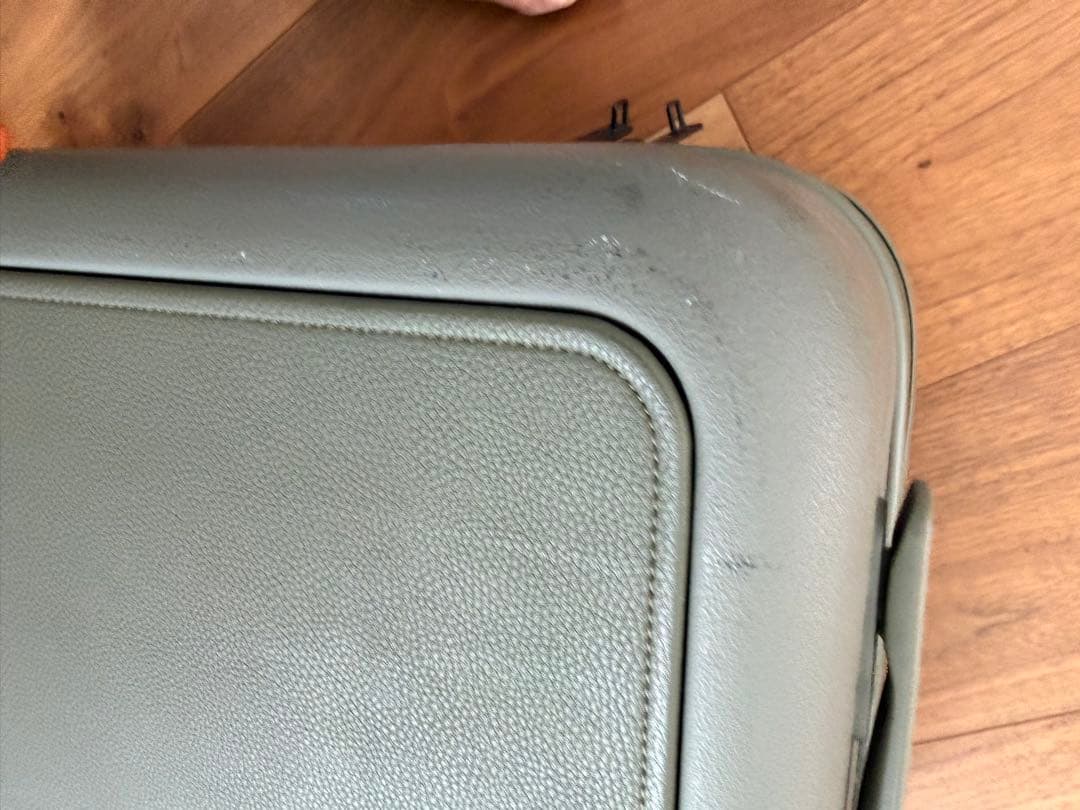 moln（モルン）　キャリーオンスーツケース・モス（緑）