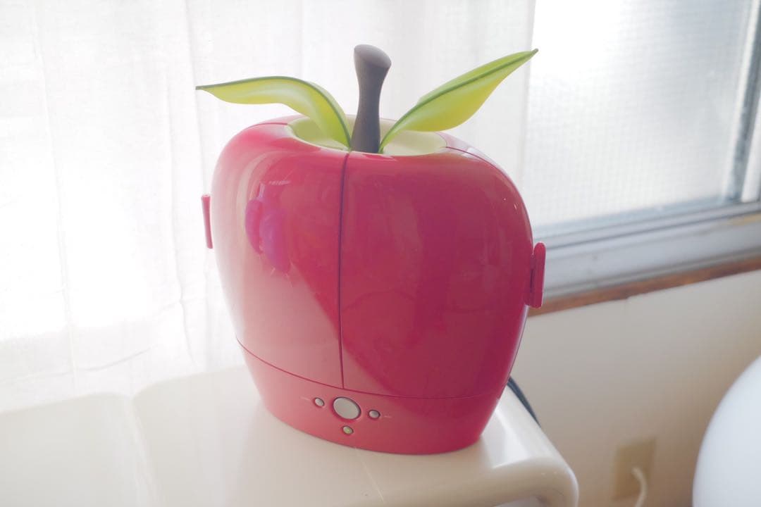 リンゴ型テレビ　ブラウン管　hannspree スペースエイジ　レトロポップ