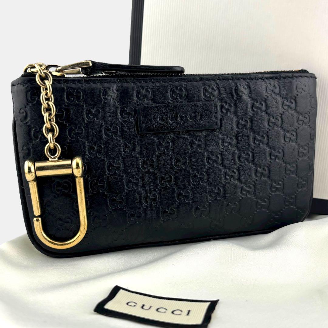 美品 グッチ　ケース マイクロシマ　ロゴプレート キーリング レザー 黒