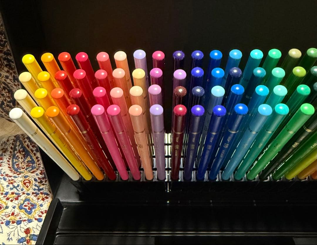 【美品】 uni 色鉛筆 ユニカラー 100色