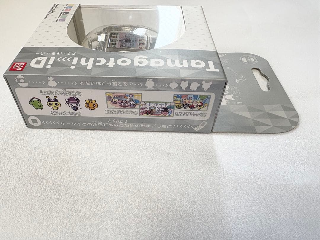 未開封　たまごっち　Tamagotchi id ホワイト BANDAI