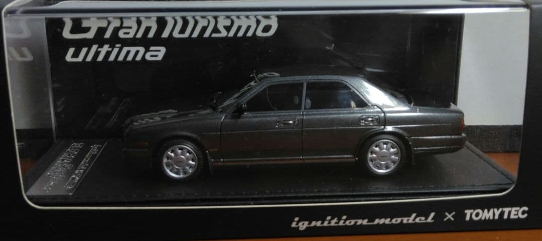 日産グロリアY32グランツーリスモ　ミニカー