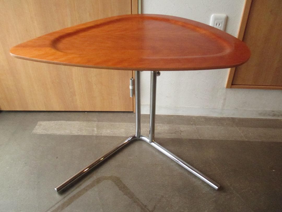 TECTA■K23　サイドテーブル■テクタアクタスACTASバウハウス