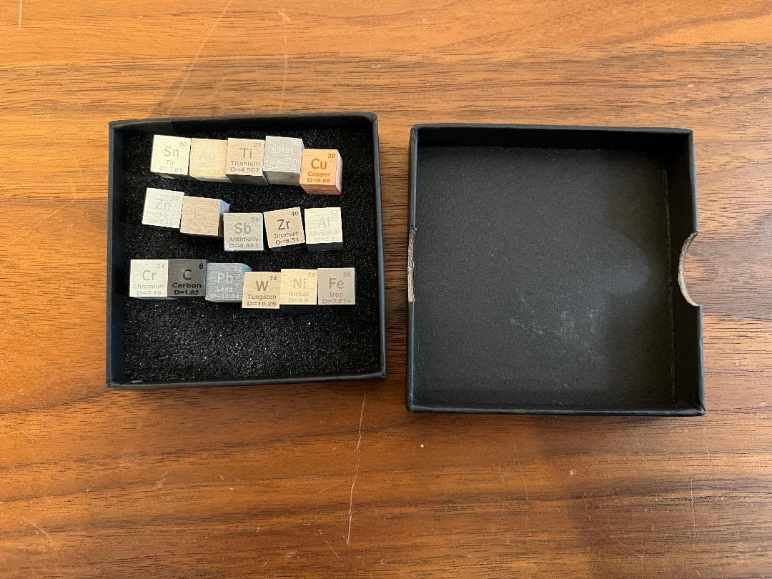 元素標本キューブ16個セット