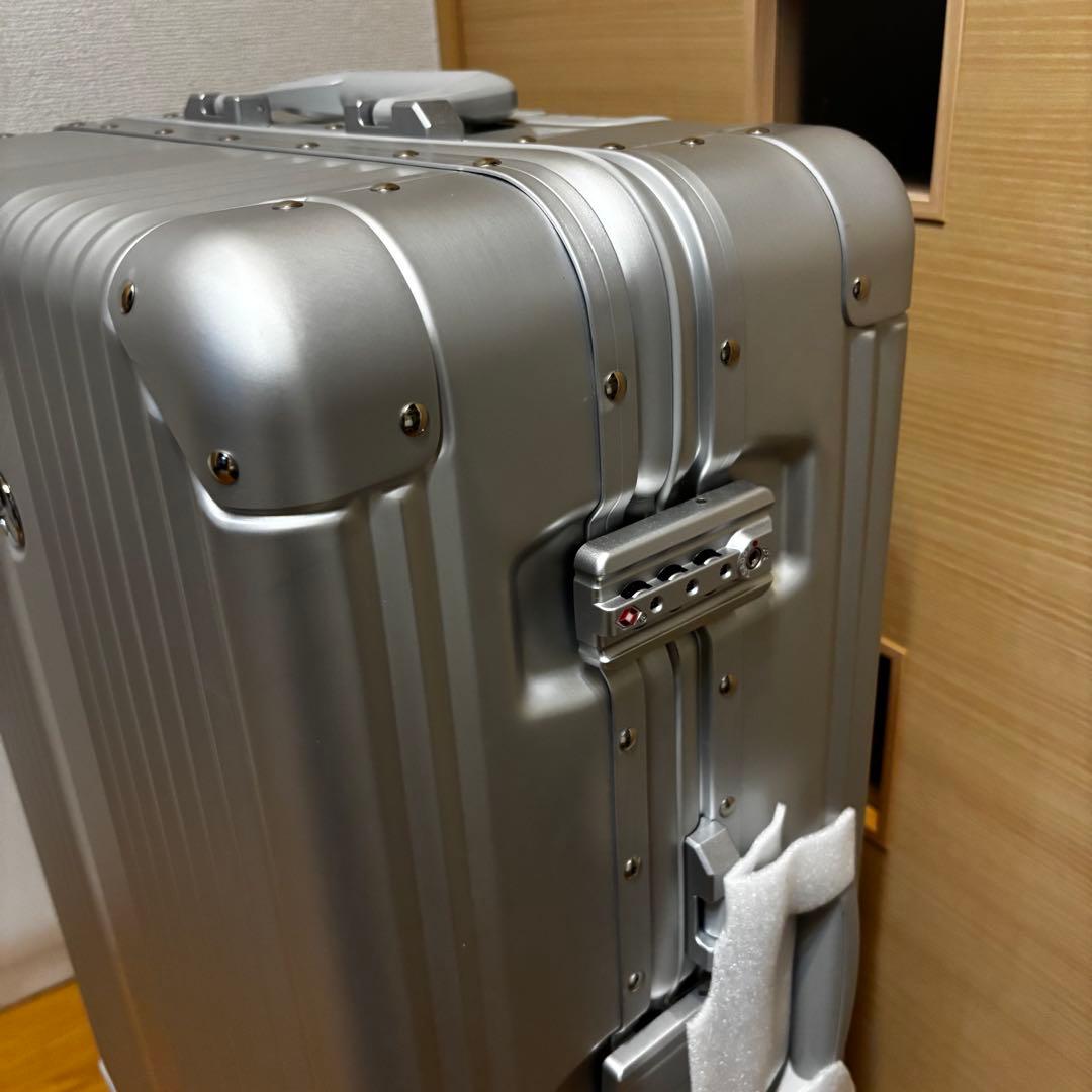 Mercedes-Benz キャリーケース 65リットル アルミボディ トラベル