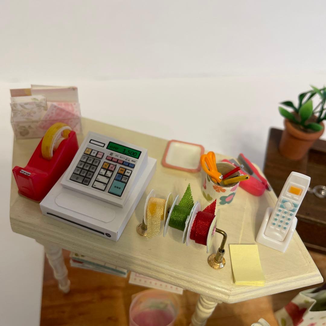 1/12ドールハウス&リーメント ミニチュア●雑貨屋 ショップ レジ テーブル