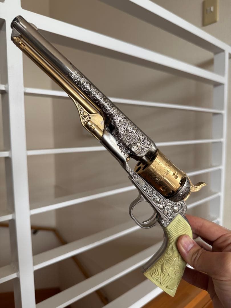マルシン カスター将軍のリボルバー コルト M1861 モデルガン エングレーブ