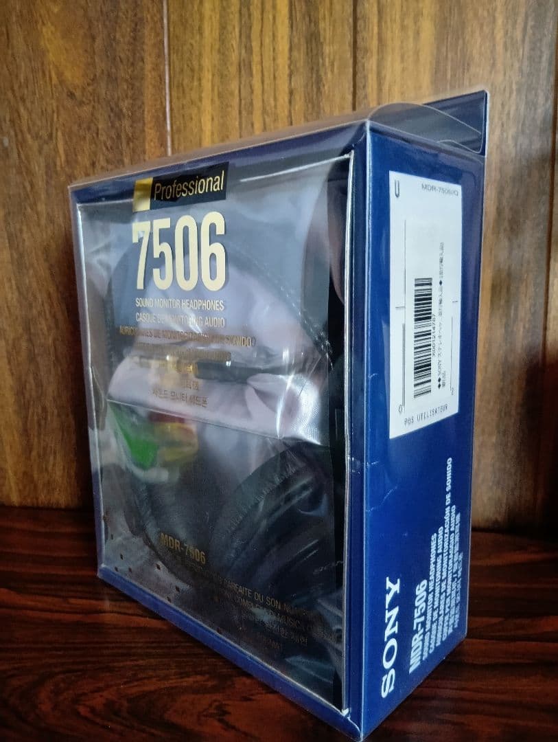 n*3様 SONY ヘッドホン　Professional　MDR7506