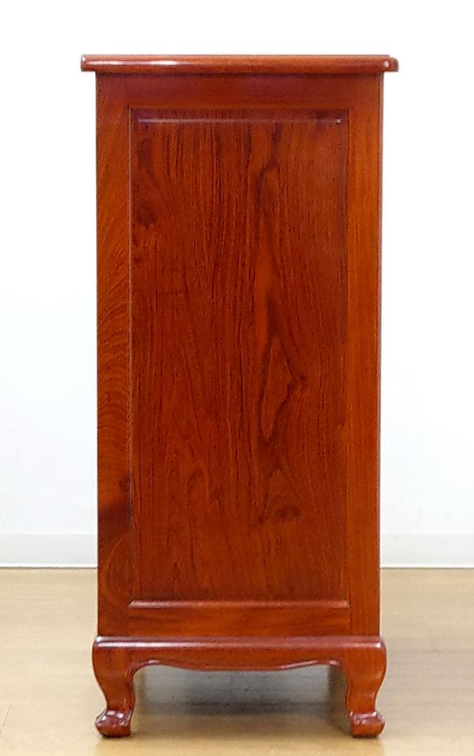 美品 西洋 アンティークデザイン 木製 花梨 彫刻 猫足 チェスト キャビネット