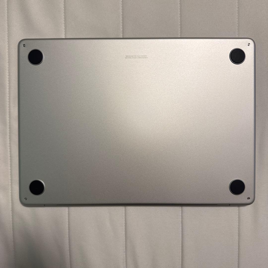 13インチMacBook Air M2 16GBメモリ 512GB SSD