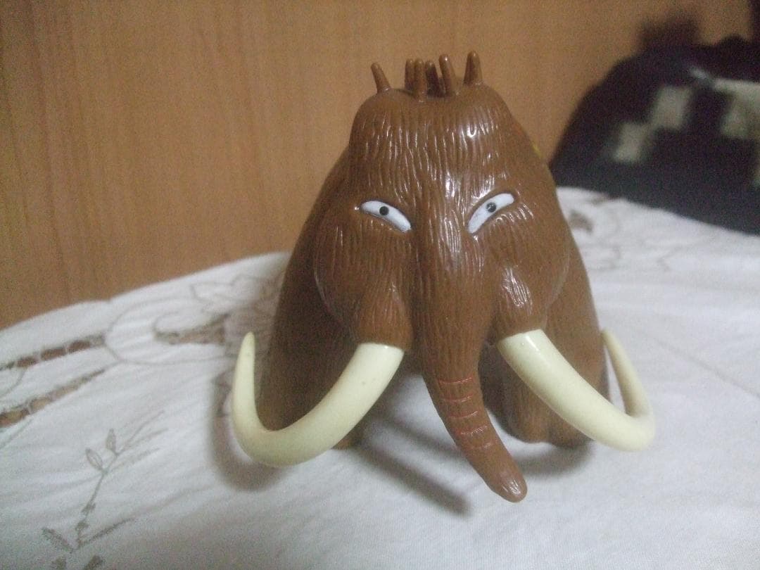 コスモ信用組合★マンモスの貯金箱★未使用品