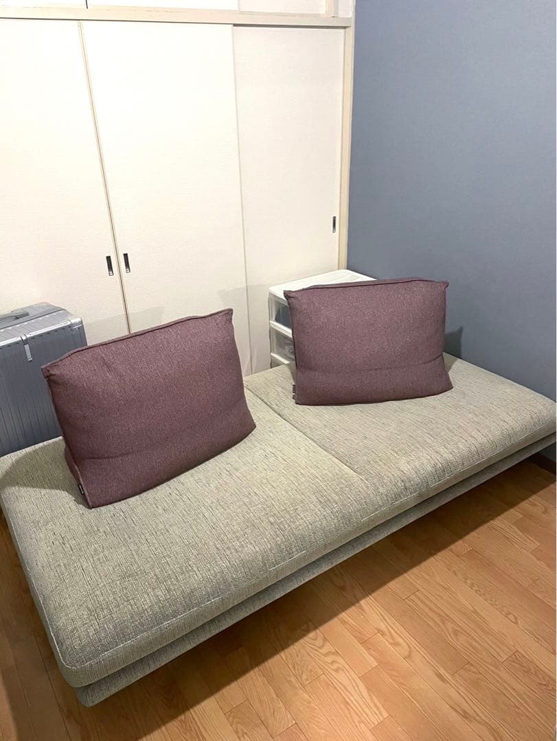 ☆美品☆ リーンロゼソファ　リーンロゼプラドクッション