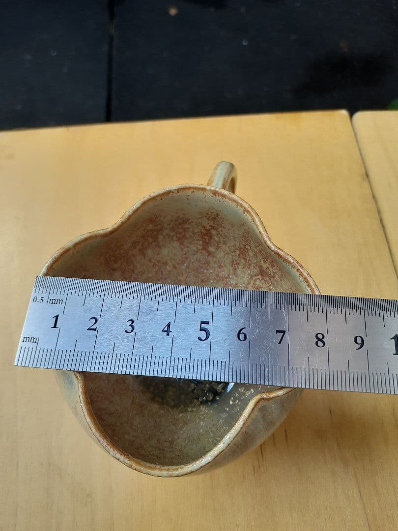 中尾哲彰作　睦月銀河釉　花びらデザイン 陶器カップ