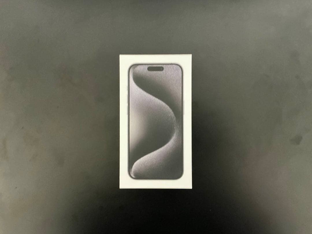 Apple iPhone 15 Pro スペースブラック 本体