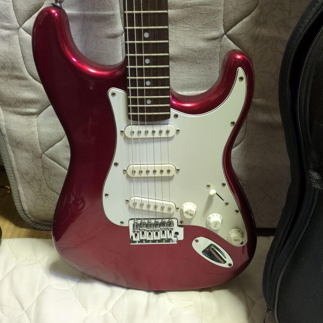 美品　PnotntGenic　SELDER エレキギター 赤　ケース付き