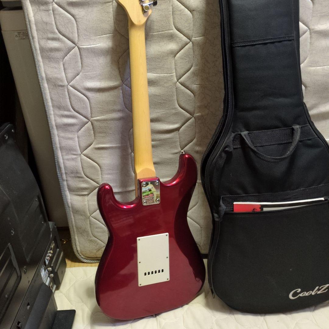 美品　PnotntGenic　SELDER エレキギター 赤　ケース付き