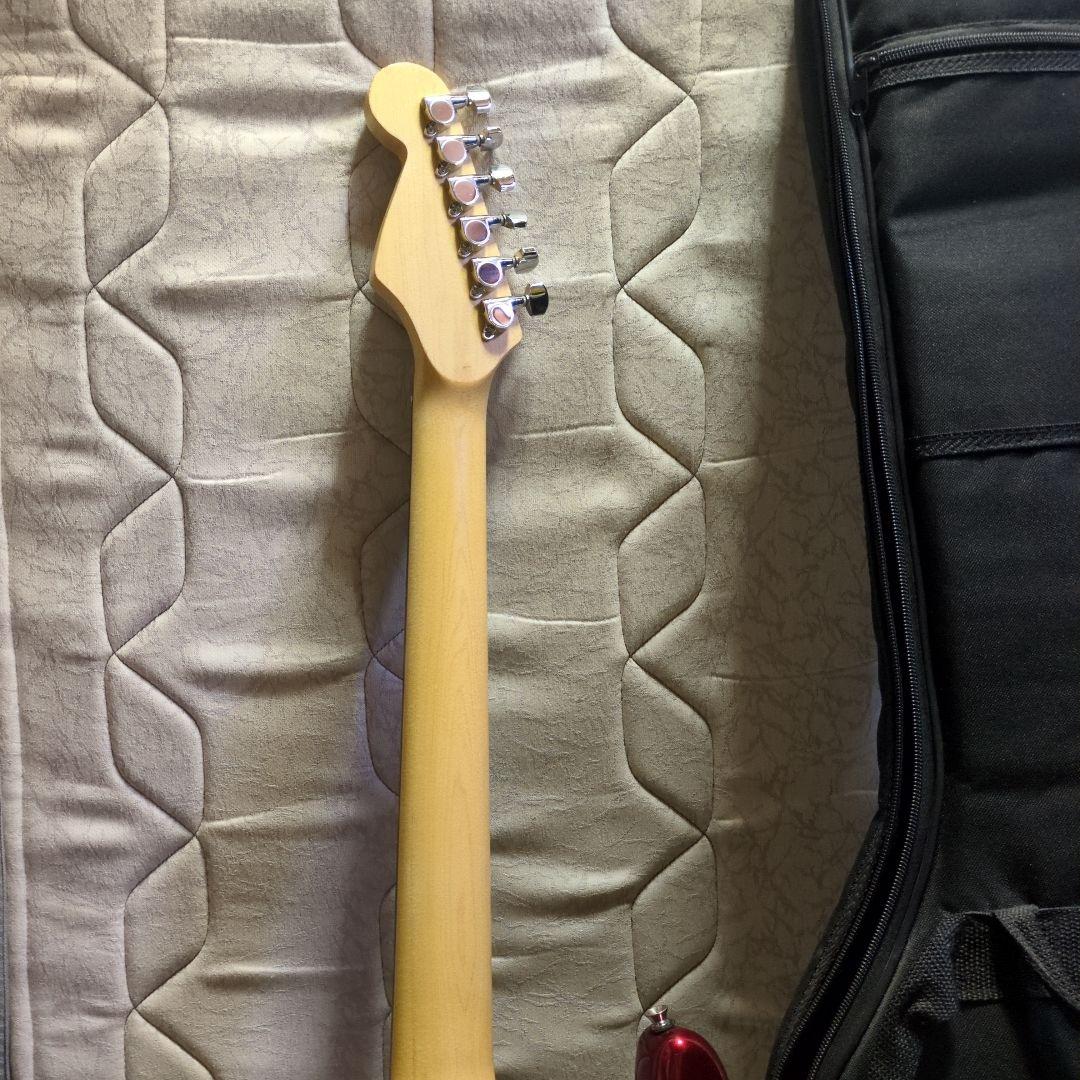 美品　PnotntGenic　SELDER エレキギター 赤　ケース付き