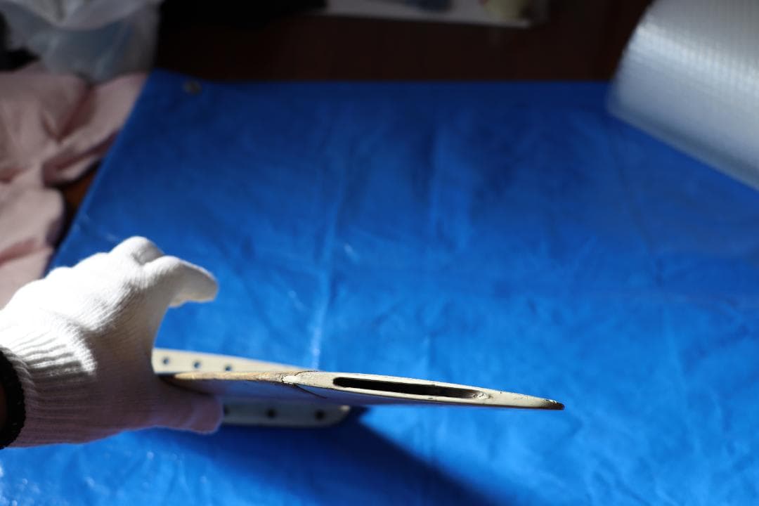 飛行機のアンテナ(VHF ANTENNA)