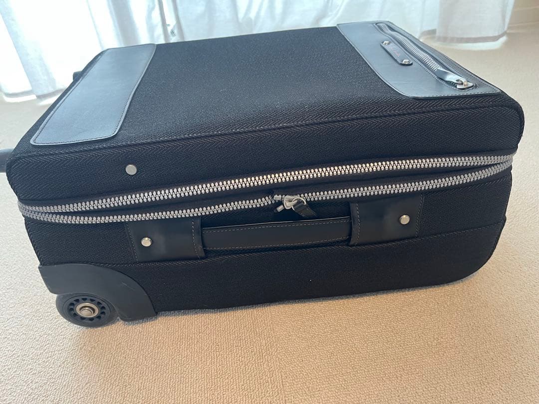 Paul Smith ブラック キャリーとブリーフケース