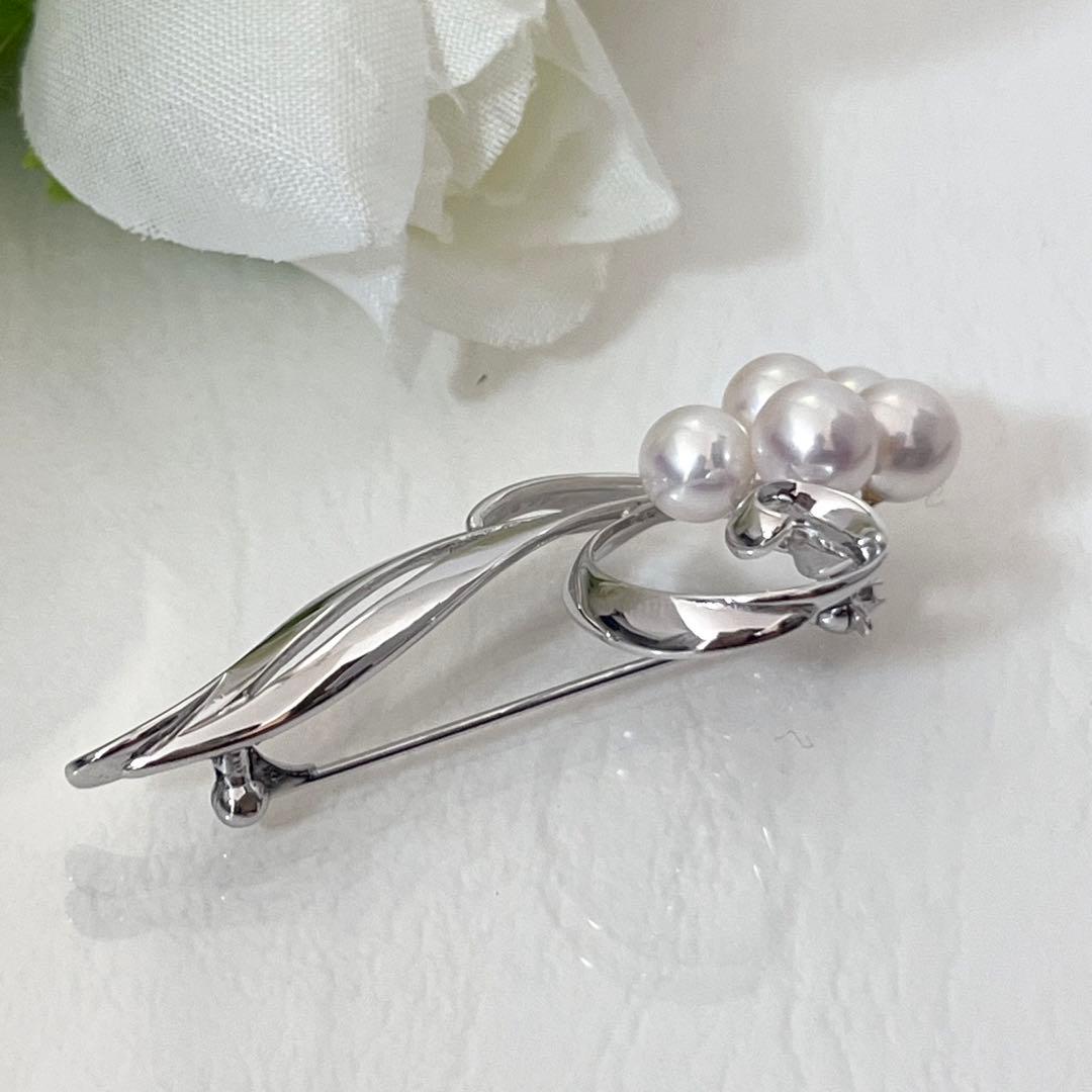 ☆美品☆ミキモト　5珠　シルバー　ブローチ　皇室御用達ブランド