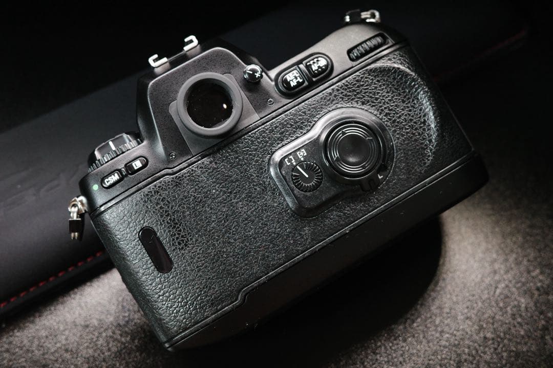 Nikon F100 フィルム一眼レフカメラ バッテリーグリップ付き