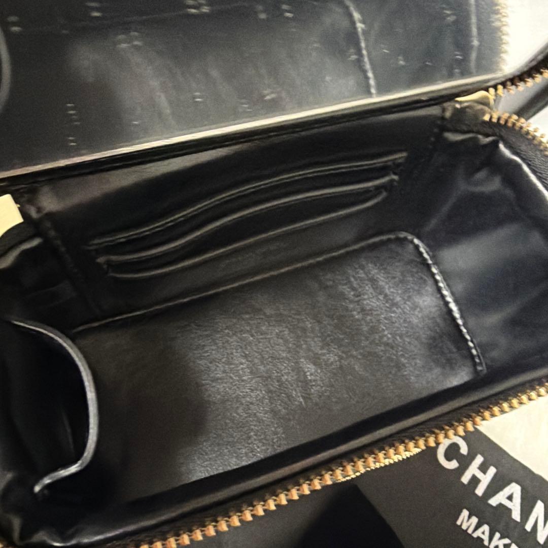 CHANELノベルティ バニティ型 ミニショルダー