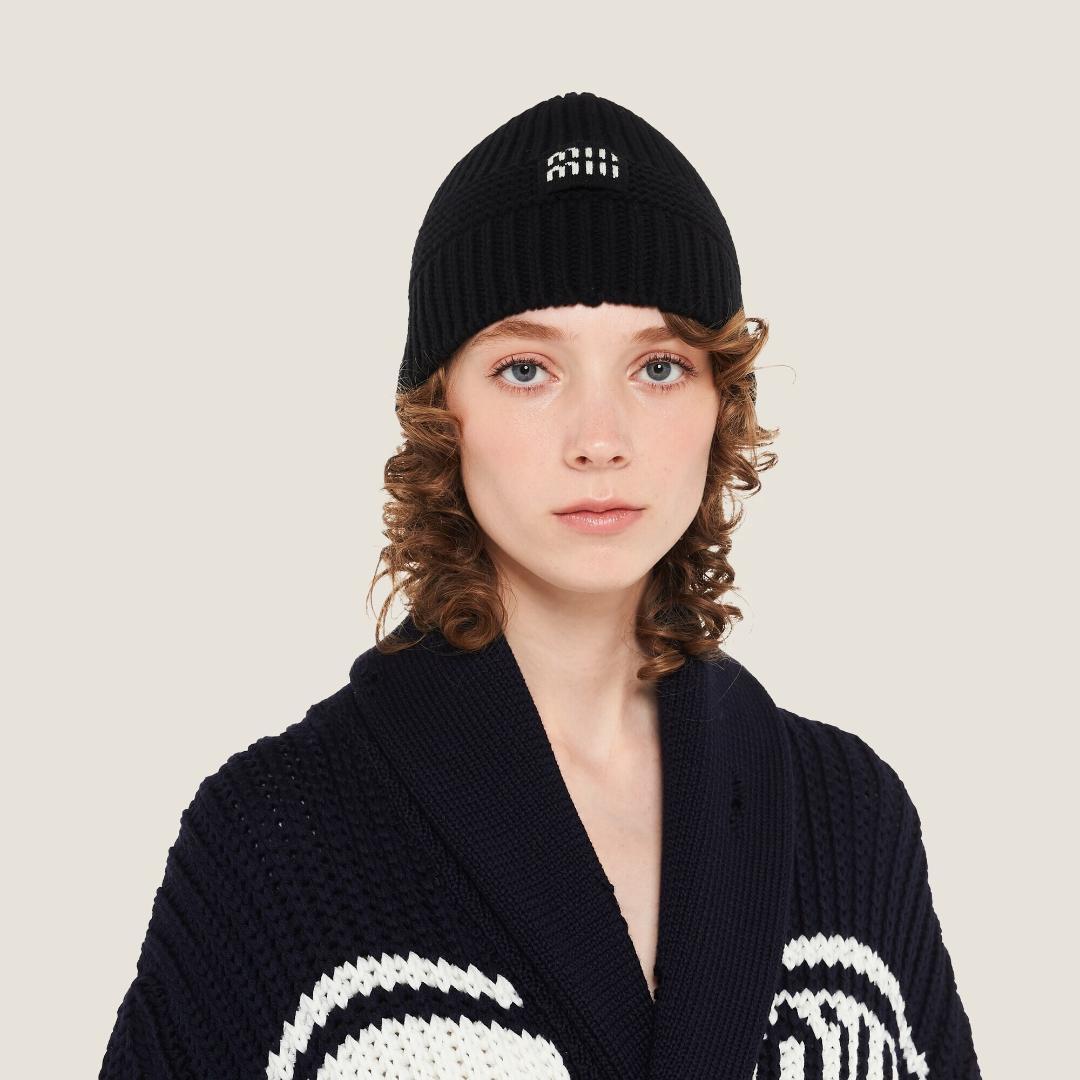 新品 正規品 miumiu ニット ビーニー ニット帽 帽子 ニットキャップ