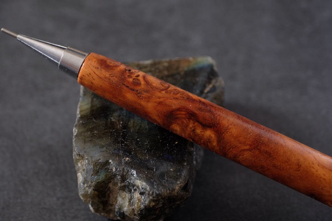 PG5木軸カスタム0222　高村杢工房 製図用シャープペンシル　花梨瘤紅白