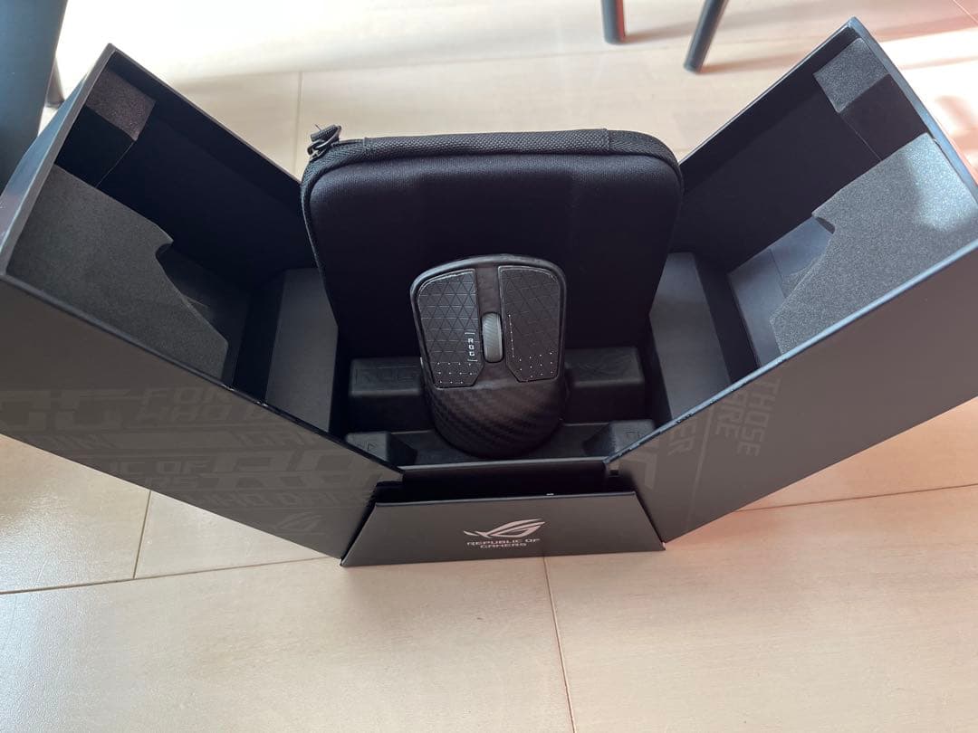 ASUS ROG Harpe Ace Extreme ゲーミングマウス