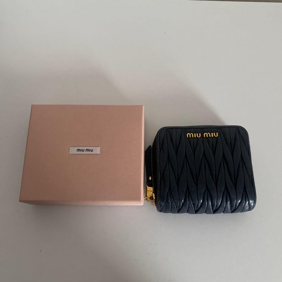 miumiu 財布