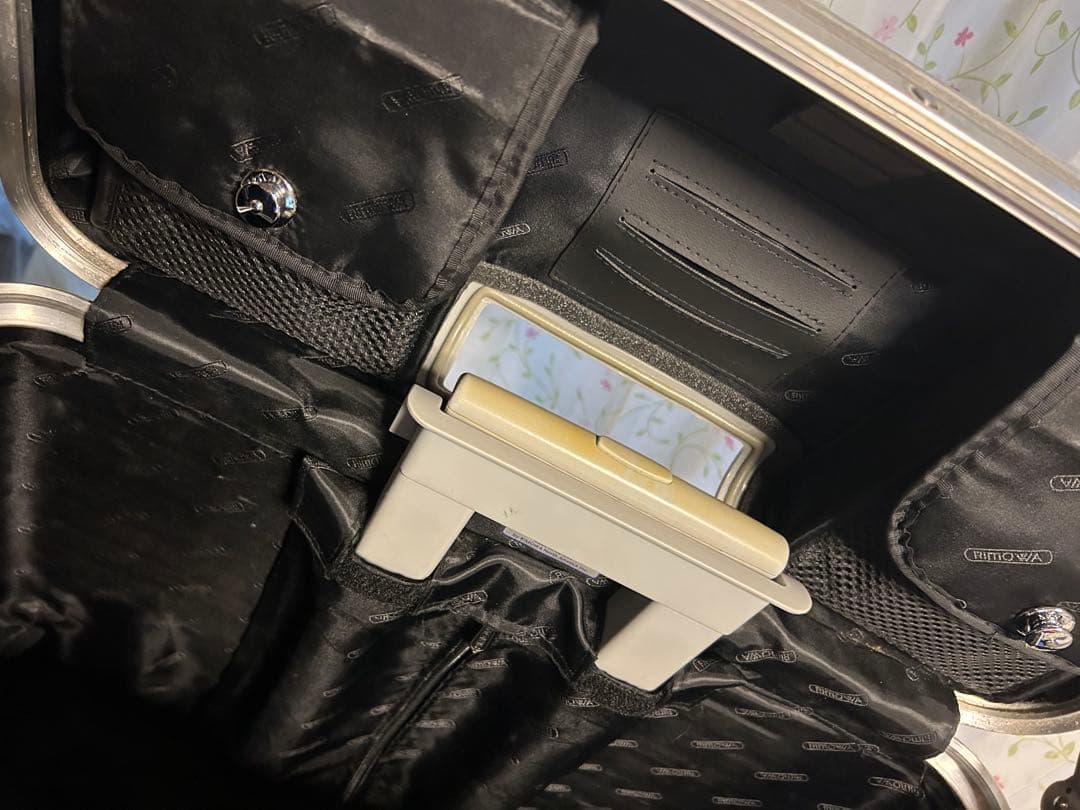 リモワ　パイロット　トロリー　2輪 カナダ製